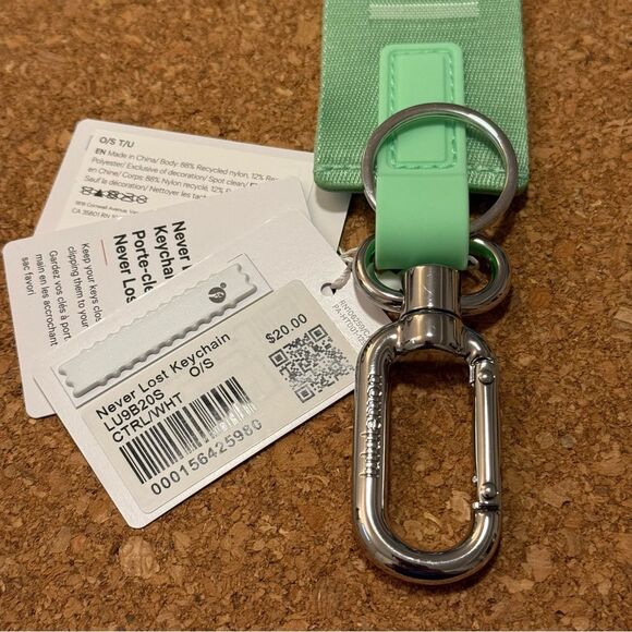 NWT NEVER LOST KEYCHAIN - Citra Lime/White CTRL/WHT - Lululemon - Lime Green - Picture 4 of 8